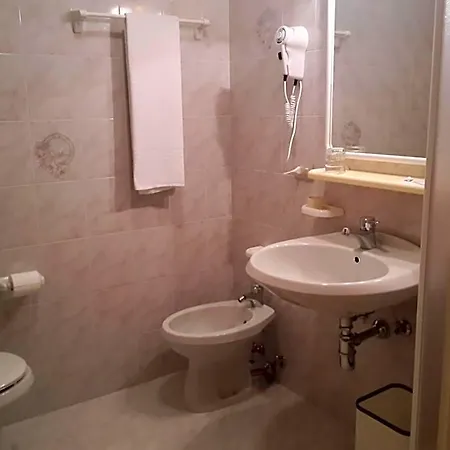 Mignon Hotel 3*