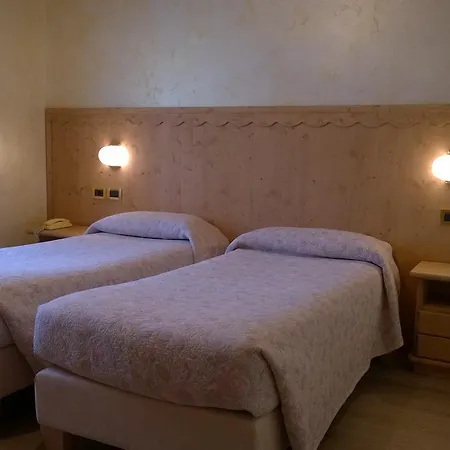 Hotel Mignon 3*